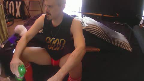 Snapshot of boyblond36 chatting on February 26, 7:53 pm Slutty Stud online show from February 26, 7:53 pm