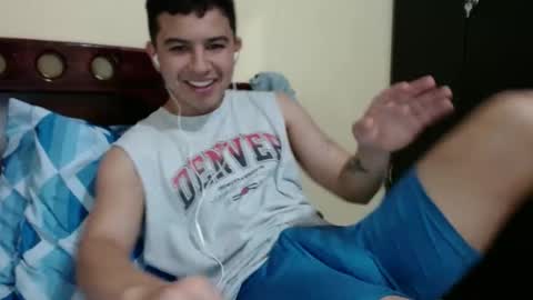 Snapshot of boyfit2023 chatting on December 13, 7:43 pm boyfit2023 online show from December 13, 7:43 pm