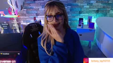 Snapshot of boyfox_tay chatting on September 14, 4:26 am boyfox_tay online show from September 14, 4:26 am
