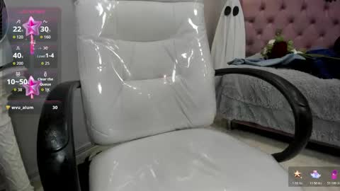 Jackson online show from October 31, 2:39 pm