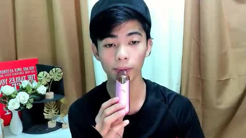 HI IM JAMES DONT FORGET GIVE ME THUMBS UP AND JOIN TO MY FANCLUB online show from November 15, 2:35 am