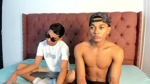 ALEX - TAYLER  -MIKE online show from September 29, 1:21 pm