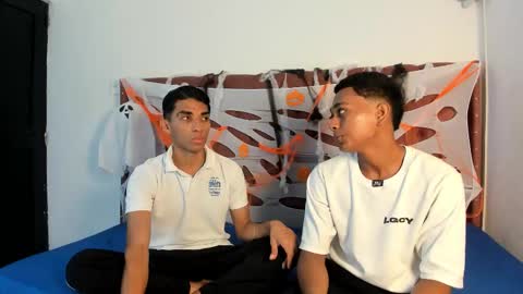 ALEX - TAYLER  -MIKE online show from October 22, 1:35 pm