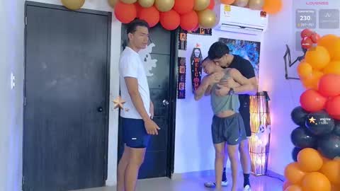 Angelo Mark Fernando Taylor online show from October 26, 12:39 pm