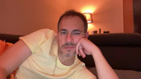 boytoyhh online show from November 18, 8:01 pm