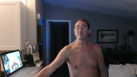 Snapshot of boysluvdaddy chatting on December 15, 11:53 pm mr bill sir online show from December 15, 11:53 pm