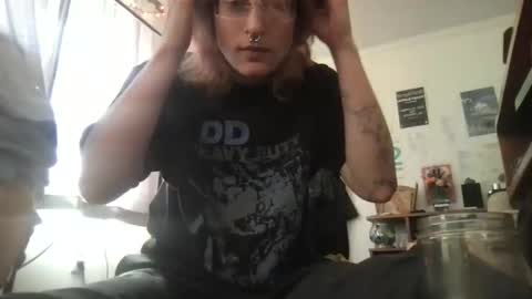 boywithbug online show from February 24, 7:30 pm