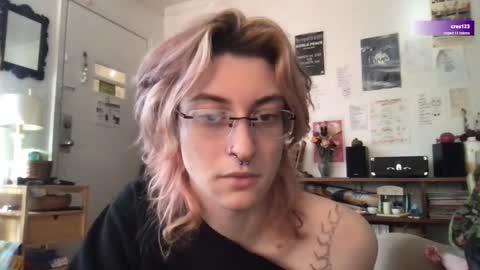 boywithbug online show from March 12, 3:40 pm