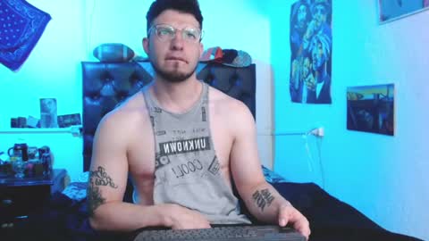 brad hot boy online show from January 4, 4:22 pm