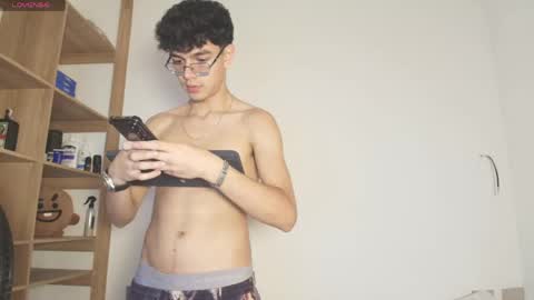 brad_lee_ online show from June 3, 1:08 am