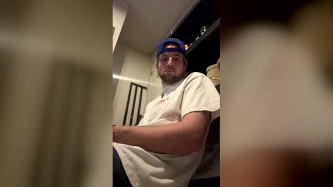 braden_thompson2012 online show from April 14, 5:44 am