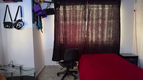 Bradley Strong online show from February 9, 8:00 pm