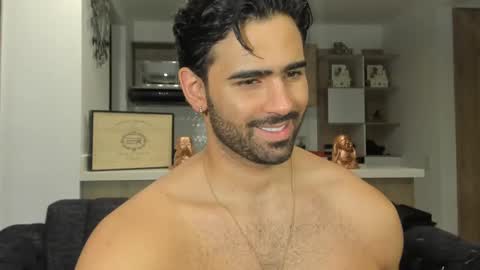 Snapshot of bradleymartin7 chatting on February 21, 5:02 am bradleymartin7 online show from February 21, 5:02 am