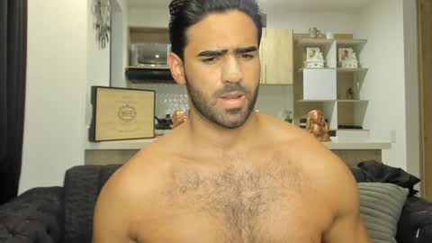 Snapshot of bradleymartin7 chatting on February 6, 12:22 am bradleymartin7 online show from February 6, 12:22 am