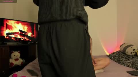 BradLovEmma  online show from October 7, 1:56 am