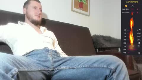 Snapshot of bradryder__ chatting on February 11, 8:31 pm Call me Alex online show from February 11, 8:31 pm