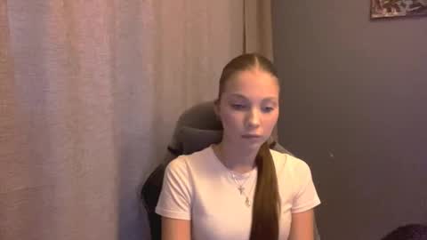 Snapshot of brandamatteson chatting on October 22, 12:29 pm Alice online show from October 22, 12:29 pm