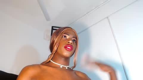 Snapshot of brandi_ross_ chatting on March 7, 11:27 pm Brandy online show from March 7, 11:27 pm