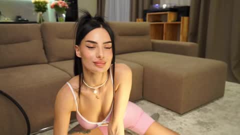Snapshot of brandiloveee chatting on February 14, 3:26 pm Brandi online show from February 14, 3:26 pm