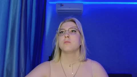 Belle  online show from May 3, 12:22 pm