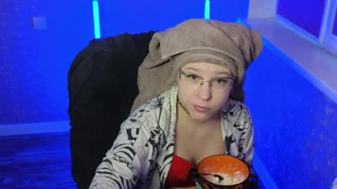 Snapshot of brandy__stars chatting on January 18, 2:36 am Belle online show from January 18, 2:36 am