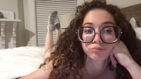 Bratty Fit Girl online show from September 23, 4:39 am