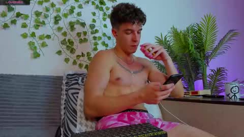 Johny Bravo online show from September 10, 8:43 pm