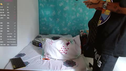 Snapshot of bray_hotboy chatting on January 12, 2:30 pm Bray Hotboy online show from January 12, 2:30 pm