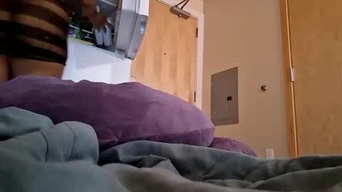 brazilaveaux online show from February 1, 11:35 pm