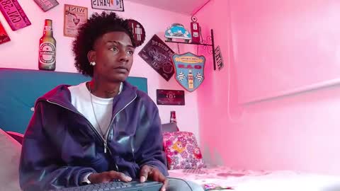 breazer__ online show from October 2, 2:21 am