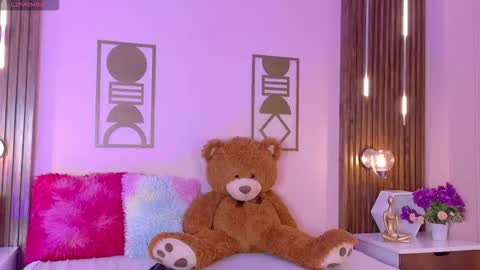 Bree  online show from February 11, 2:10 pm