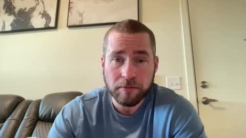 breezydoesit95 online show from January 5, 11:30 pm