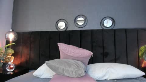   online show from March 5, 7:28 am