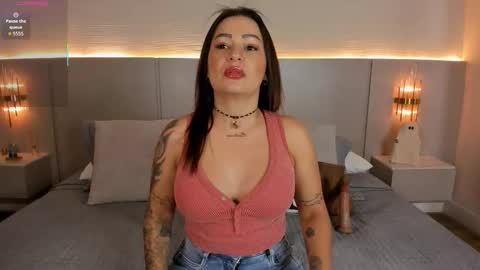 Brenda online show from November 1, 8:30 pm