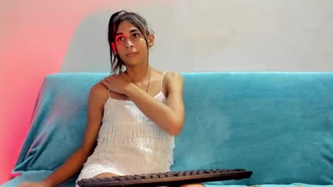 Snapshot of brenda_sofia chatting on February 11, 11:33 pm brenda_sofia online show from February 11, 11:33 pm