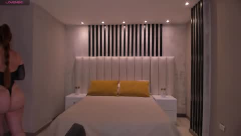 Bren  IG brendakoleman online show from October 20, 4:39 am