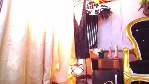 brendaliive online show from October 31, 8:42 pm