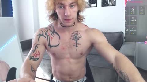 brendan__piks online show from October 17, 9:13 am