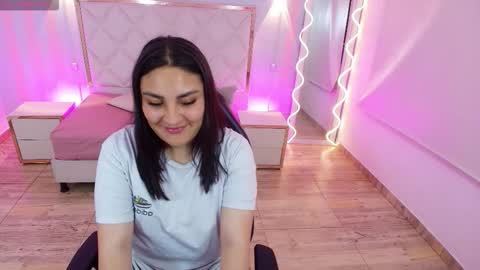 BRENDDA  online show from December 3, 3:18 am