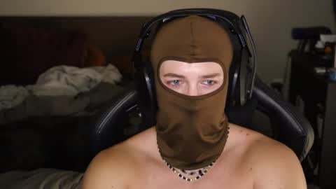 brentonverde online show from November 28, 9:55 pm