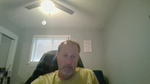 hey online show from May 24, 10:16 pm