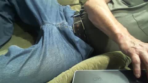 bri6996123 online show from June 2, 8:05 am