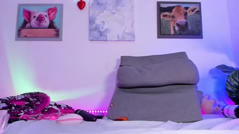 Bri cullen online show from February 22, 4:51 am