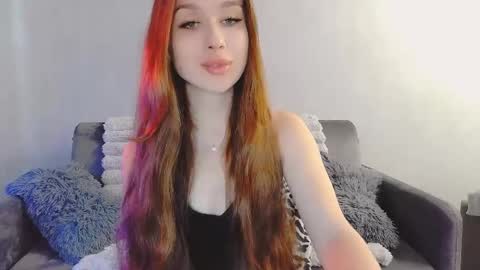 bri_fox online show from June 2, 9:22 am