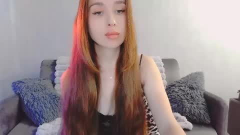 bri_fox online show from May 20, 10:00 am