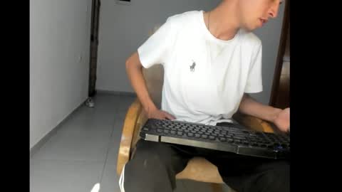 Snapshot of brian_god chatting on September 9, 5:18 am brian god online show from September 9, 5:18 am