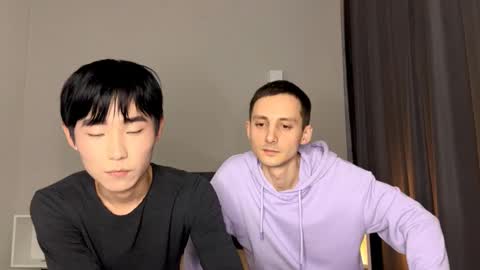 Snapshot of brian_stars chatting on February 12, 8:07 pm Brian boy online show from February 12, 8:07 pm
