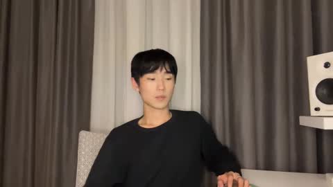 Snapshot of brian_stars chatting on February 20, 10:48 pm Brian boy online show from February 20, 10:48 pm