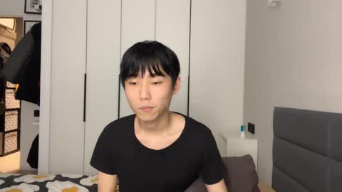 Snapshot of brian_stars chatting on February 26, 12:27 pm Brian boy online show from February 26, 12:27 pm