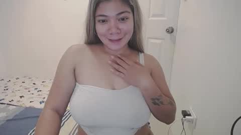 Snapshot of briana_lovexx chatting on March 6, 12:43 am Briana online show from March 6, 12:43 am